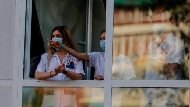 Los aplausos siguen en plena desescalada