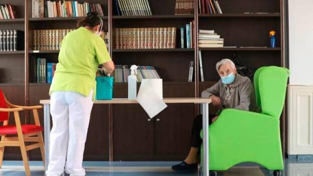 El número de contagios se duplica en 24 horas en España