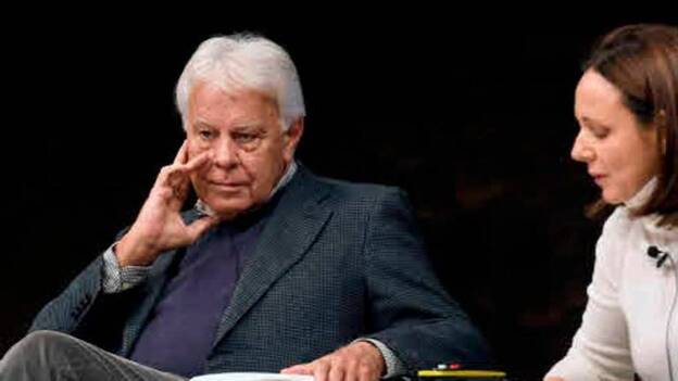 Felipe González: «El Gobierno de coalición parece a veces el camarote de los hermanos Marx»