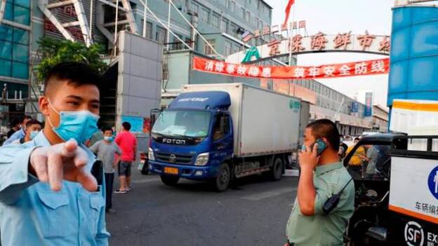 Un fuerte rebrote en Pekín hace saltar las alarmas