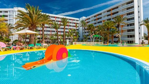 Lopesan reabre dos alojamientos más