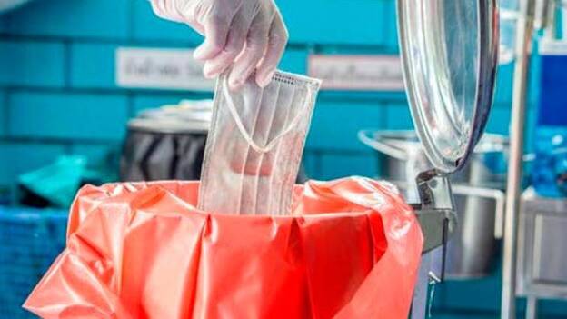 Faltan incineradoras para tantos guantes y mascarillas