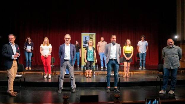 Galdós se despide junto a sus mujeres