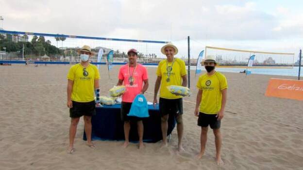 Guti Gutiérrez e Ikemba Obi se imponen en Las Alcaravaneras