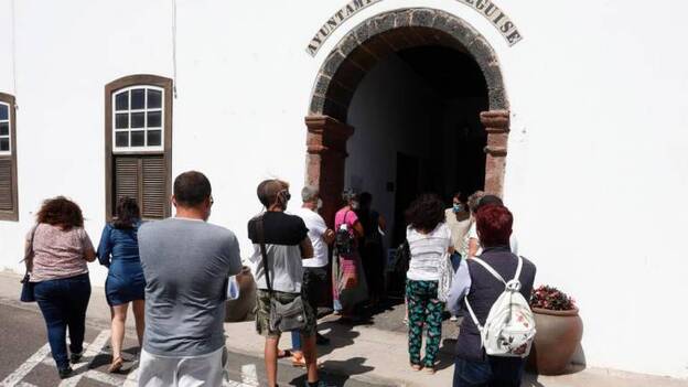 Teguise sigue como el municipio que más debe por vecino