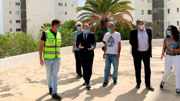 Rehabilitan diez edificios de Tres Palmas