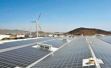El IDAE rectifica e iguala el reparto de ayudas a nuevas plantas solares