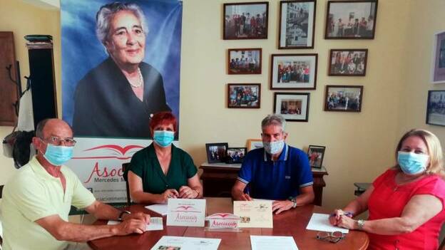 Becas de Mercedes Medina Díaz