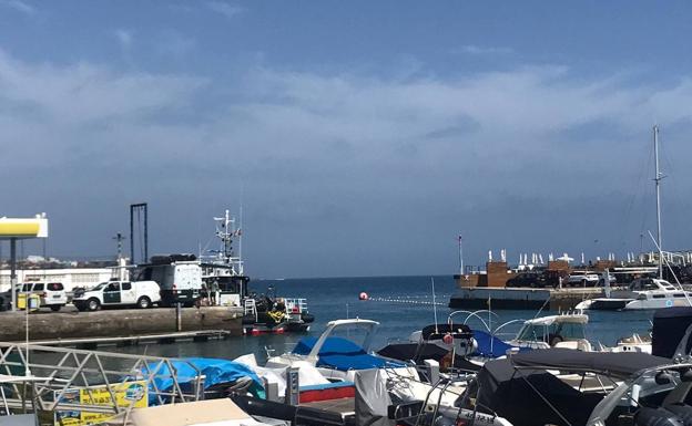 Sorprende a un ladrón en su casa en Pasito Blanco