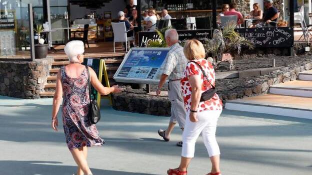 La patronal confía en el viajero nacional para ocupar camas