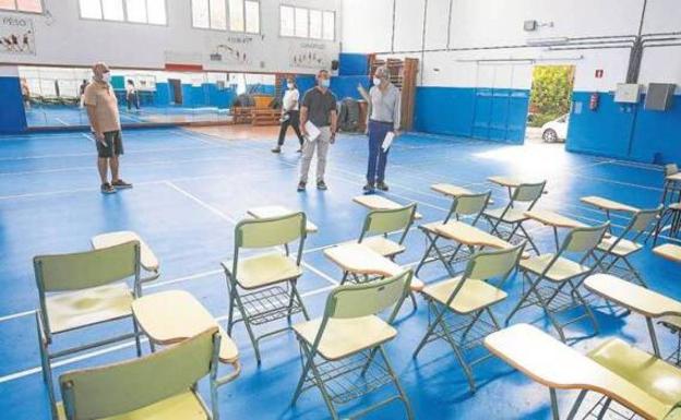 Las familias critican el plan de vuelta a las aulas: «Se han cargado la conciliación»