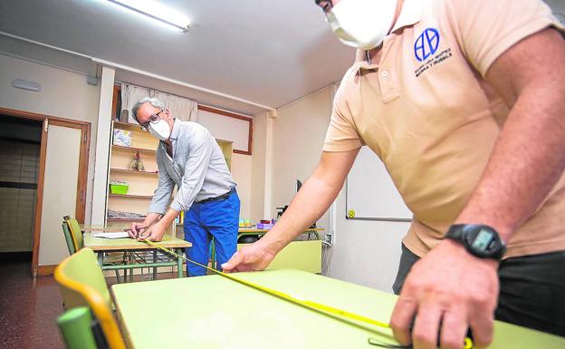 Los sindicatos critican que Educación no baje las ratios