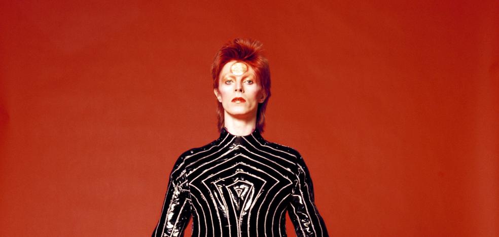 Adiós al diseñador fetiche de David Bowie