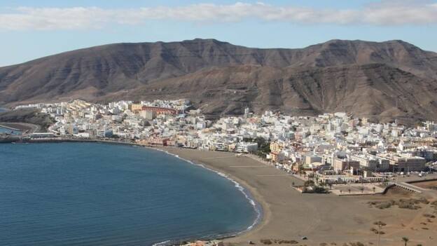 El mercado de Gran Tarajal abre sus puertas en el parque Félix López