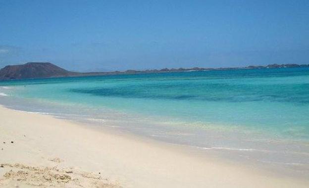 La vigilancia en las Grandes Playas de Corralejo aumenta con tres nuevas torretas