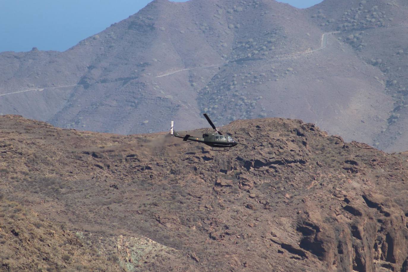 Un helicóptero militar en Inagua