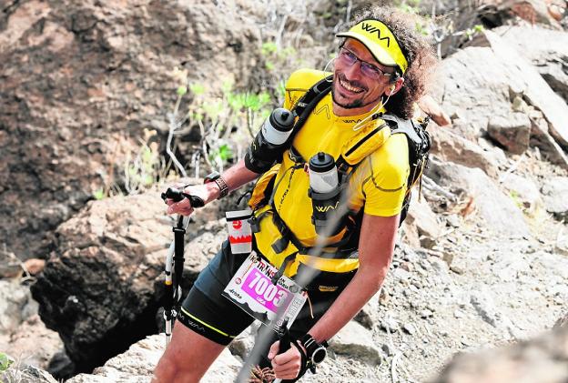 1.150 kilómetros en dos semanas, la nueva locura de Luca Papi en Gran Canaria