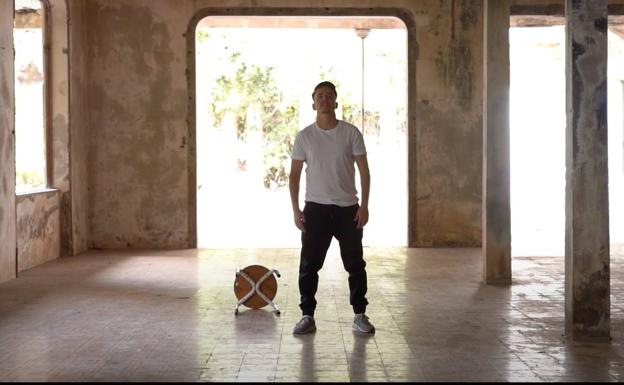 'Me Despierto Contigo', nuevo trabajo del canario O.M. Domínguez