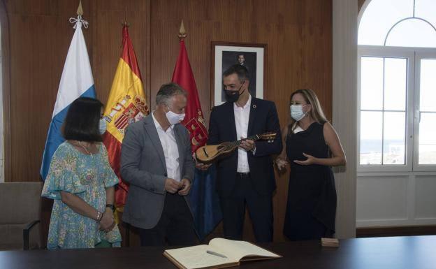 Pedro Sánchez concluye sus vacaciones en Lanzarote