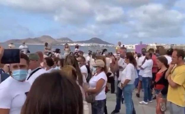 El Colegio de Médicos de Las Palmas invita a desoír a «charlatanes»