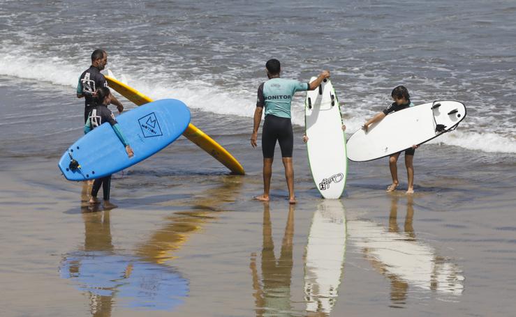 Más de 40 grados asfixian Gran Canaria