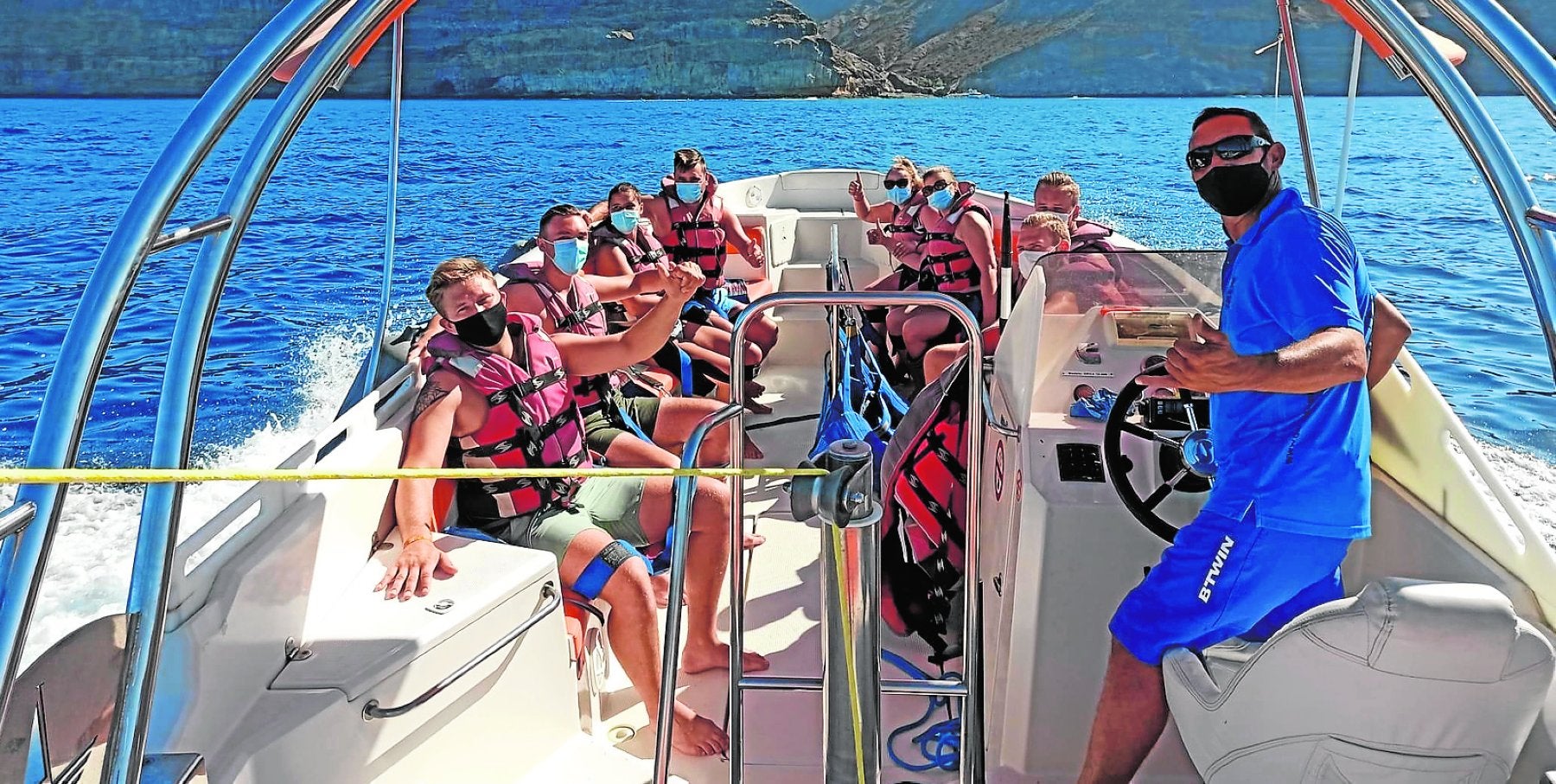 Sobre las olas, pero sin bajar la guardia ante la covid