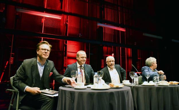De izquierda a derecha, Tilman Kuttenkeuler, Augusto Hidalgo, Antonio Morales y Manuel Benítez, en 2018, en la presentación de la temporada de la Fundación Auditorio Teatro. / C7