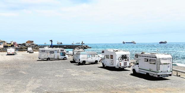 Más de 10.000 caravanas contra una oferta de 500 plazas en Gran Canaria