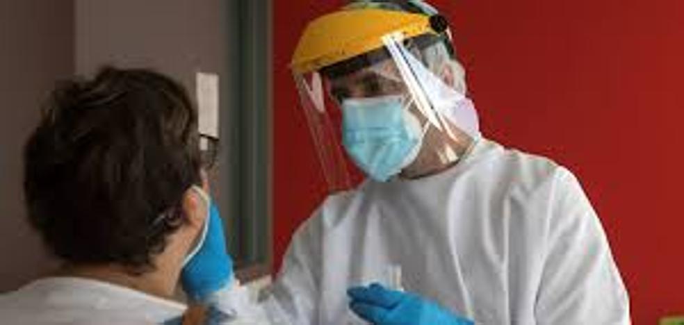 Canarias registra 215 nuevos contagios y tres nuevos fallecidos