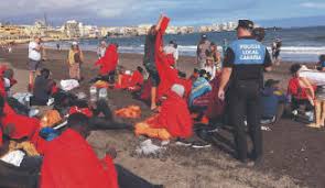 El PP y Cs piden la dimisión del delegado del Gobierno de Canarias ante su «incapacidad» para gestionar el repunte migratorio