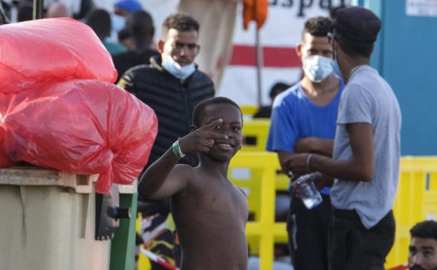 Y entre tanta ignominia, la solidaridad