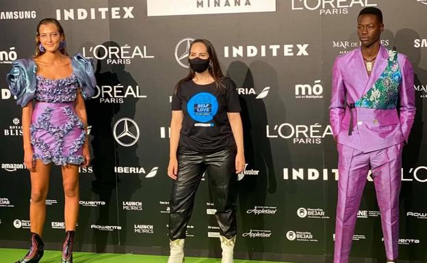 La diseñadora palmera Paloma Suárez brilla en la pasarela Mercedes Benz Fashion Week