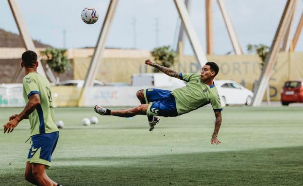 Araujo: «Quiero quedarme y volver a ser el que era antes»