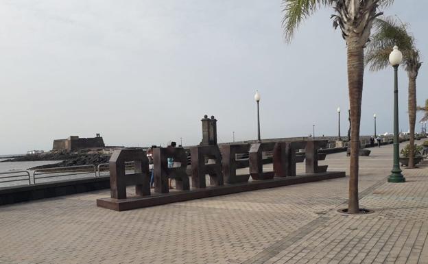 La escultura en honor a Manrique al menos deberá esperar a noviembre