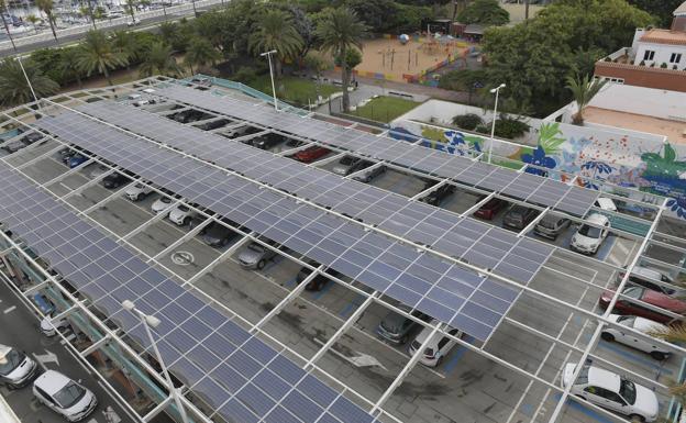 El Ayuntamiento bonificará el 50% del IBI a las viviendas y empresas que instalen placas solares