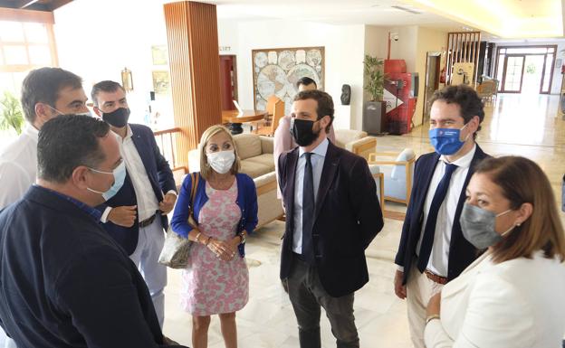 El PP presenta el «Plan Casado» como «la única esperanza» del turismo canario