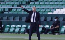 Zidane enarbola la bandera de la flexibilidad táctica