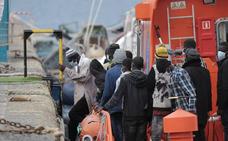 Mogán pide medidas urgentes ante continua llegada de migrantes a Arguineguín