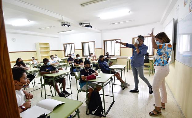 El profesorado demanda bajar ratios y enfermería escolar en los centros
