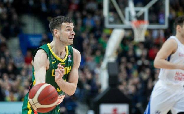 Tomas Dimša refuerza la rotación del Herbalife Gran Canaria