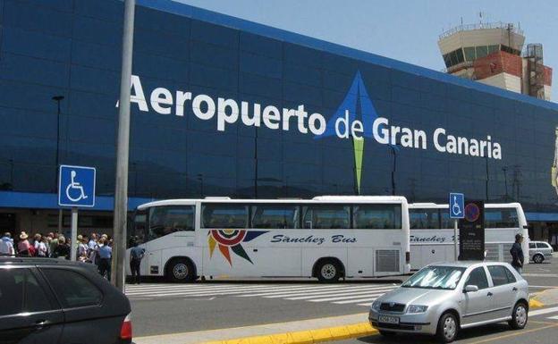 Dos detenidos al intentar viajar con documentación falsa