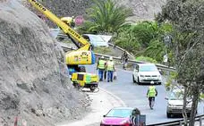 El Gobierno de Sánchez da largas al pago de los 500 millones de carreteras que reclama Canarias