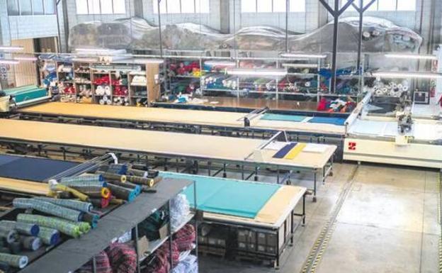 Europa respalda que Canarias mantenga exenciones fiscales a industria local