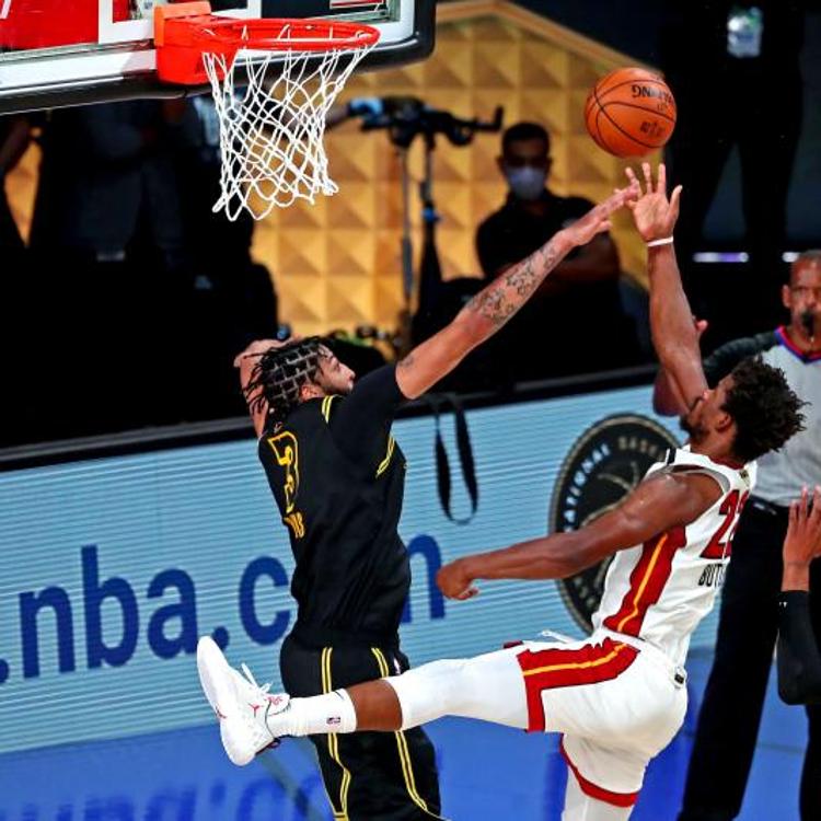 Butler aplaza el anillo para los Lakers