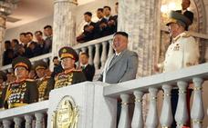 Kim Jong-un muestra su poderío militar