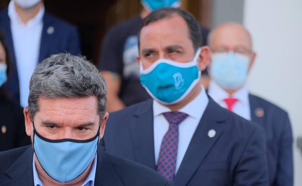 Lola García tacha el enfrentamiento Acosta-Escrivá de «pelea mediática y bochornoso espectáculo«