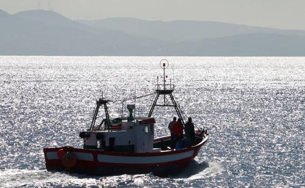 Los pesqueros canarios avisan que el ordenador identifica las aguas como marroquíes
