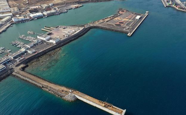 El contradique está ya listo para entrar en servicio tras año y medio de obras