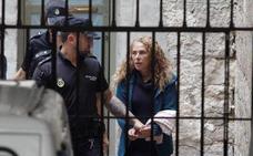 Condenan a 22 años a la viuda negra de Alicante por matar al marido tras la boda