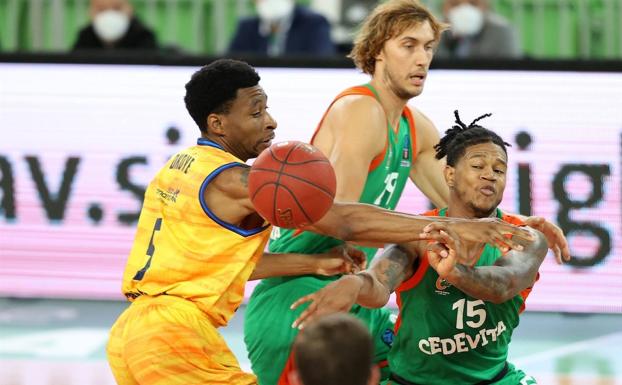 La pasión turca para resistir entre el caos